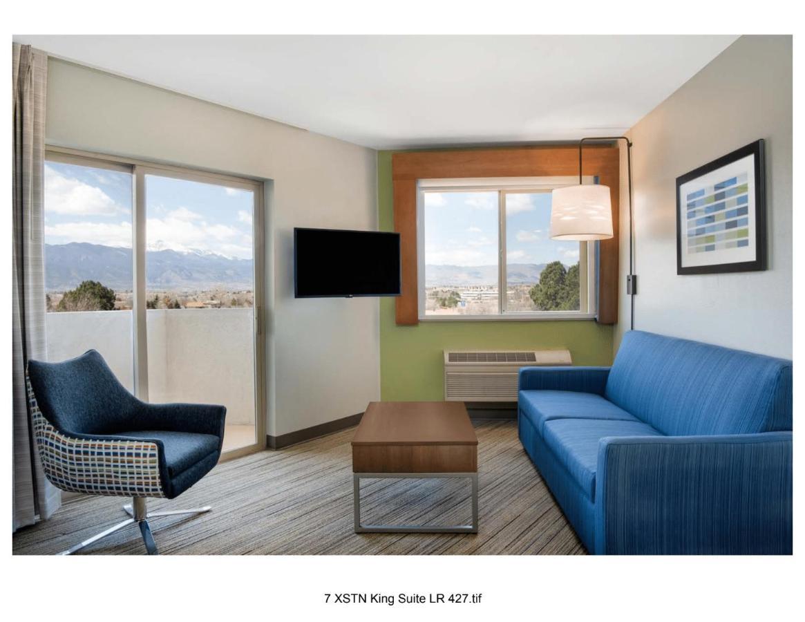 Holiday Inn Express & Suites Colorado Springs-Airport By Ihg Extérieur photo