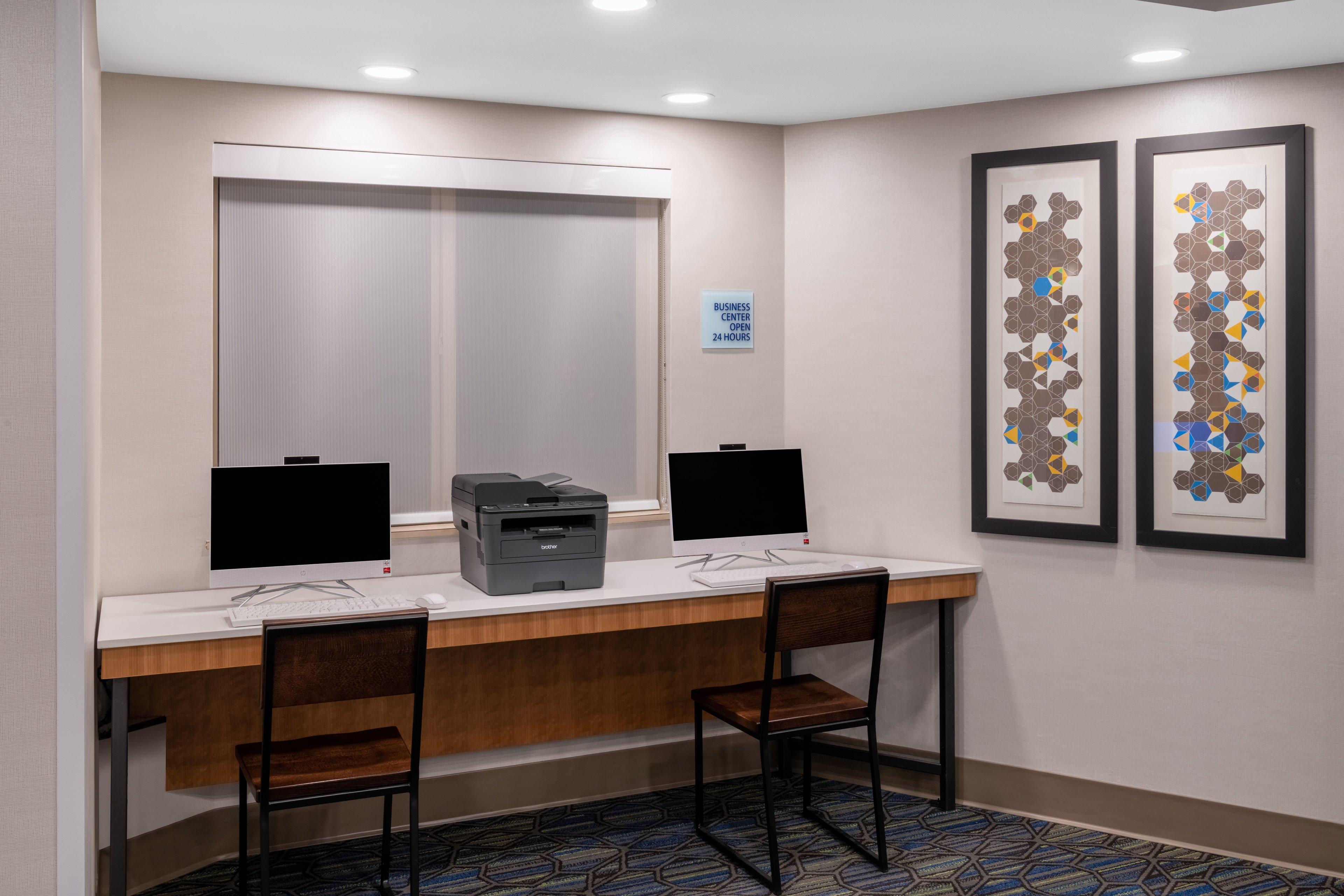 Holiday Inn Express & Suites Colorado Springs-Airport By Ihg Extérieur photo
