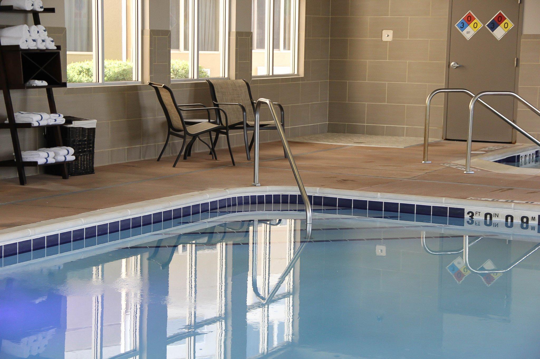 Holiday Inn Express & Suites Colorado Springs-Airport By Ihg Extérieur photo