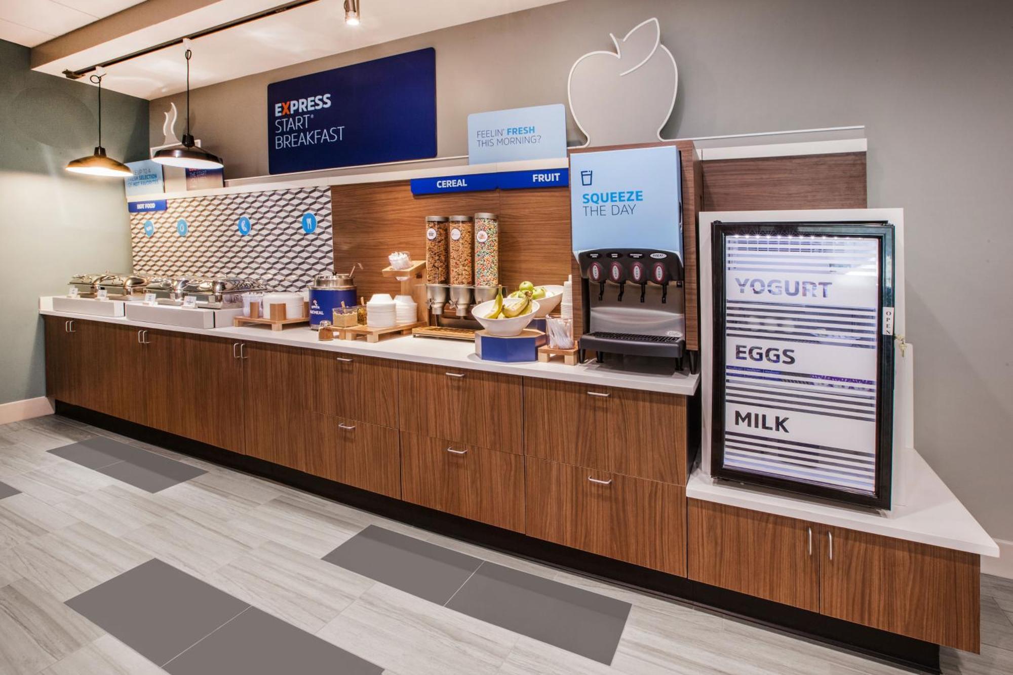 Holiday Inn Express & Suites Colorado Springs-Airport By Ihg Extérieur photo