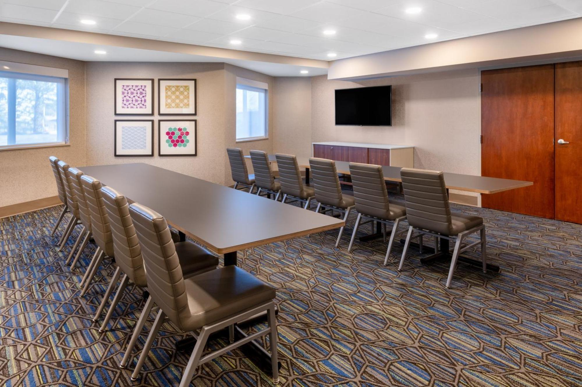 Holiday Inn Express & Suites Colorado Springs-Airport By Ihg Extérieur photo