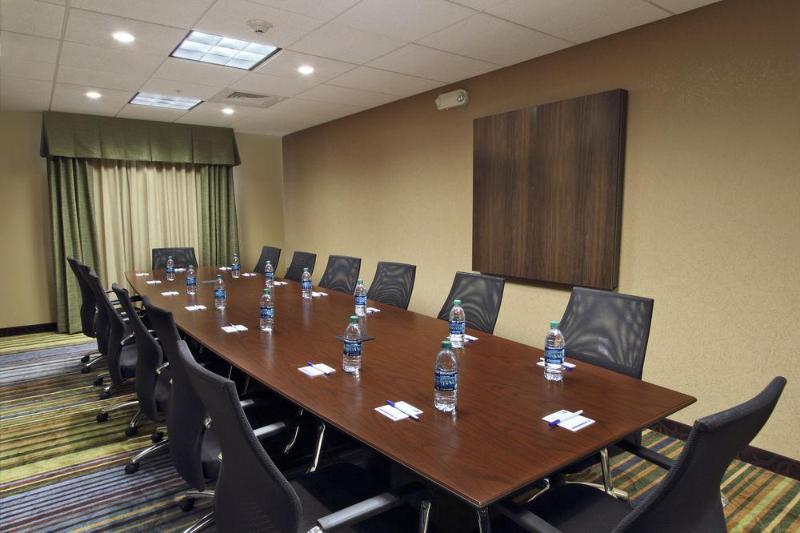 Holiday Inn Express & Suites Colorado Springs-Airport By Ihg Extérieur photo